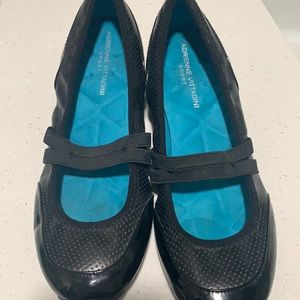 Black slip one 1.5 inch heal. Causual or dressy